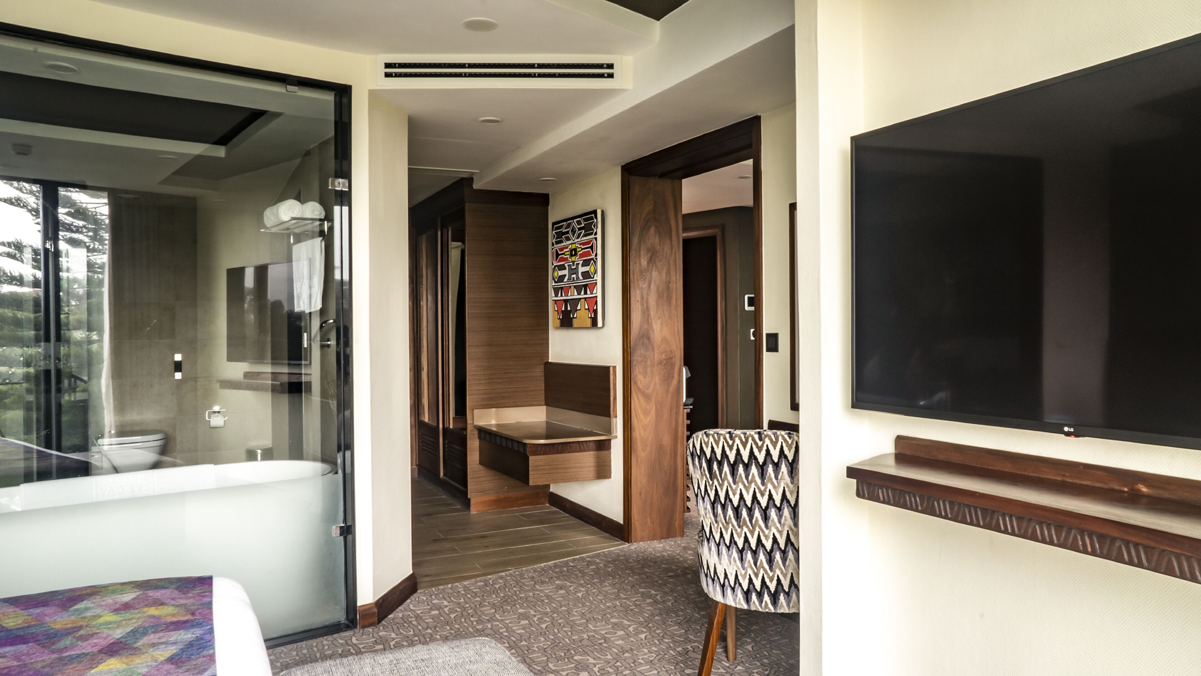 1 bedroom, premium bedding, memory-foam beds, in-room safe