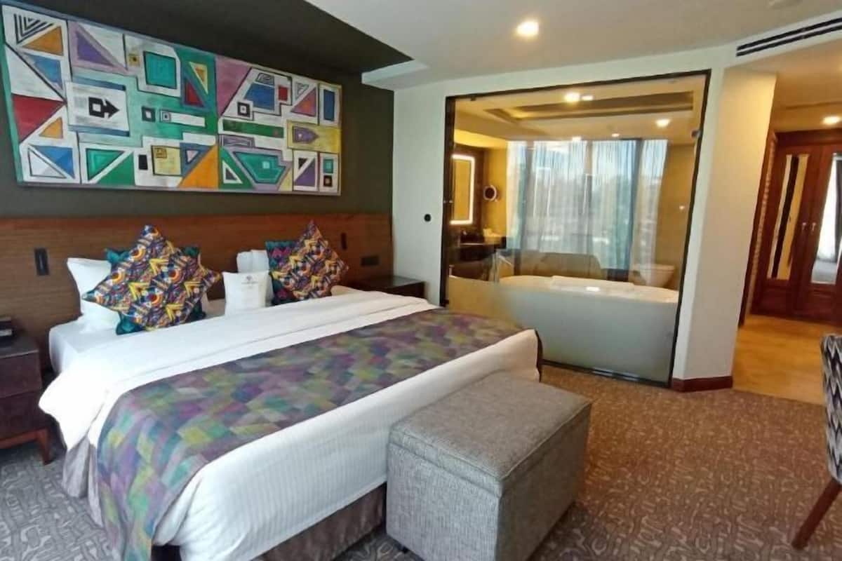 Premium bedding, memory-foam beds, in-room safe, individually decorated