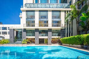 屋外プール、プール パラソル