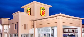 Super 8 by Wyndham Dalton