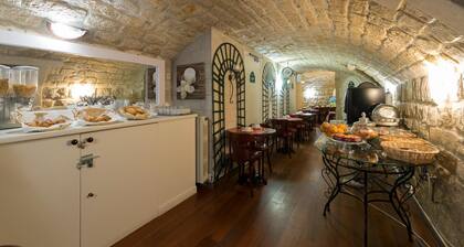 Hotel Prince Monceau