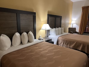 Desk, free WiFi, bed sheets - Quality Inn Maysville (Maysville)