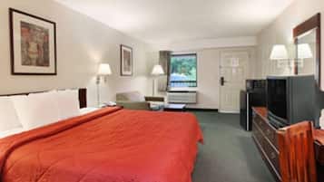 Desk, iron/ironing board, rollaway beds, free WiFi