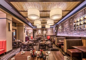 Bữa sáng nấu theo yêu cầu hàng ngày với phụ phí nhỏ 