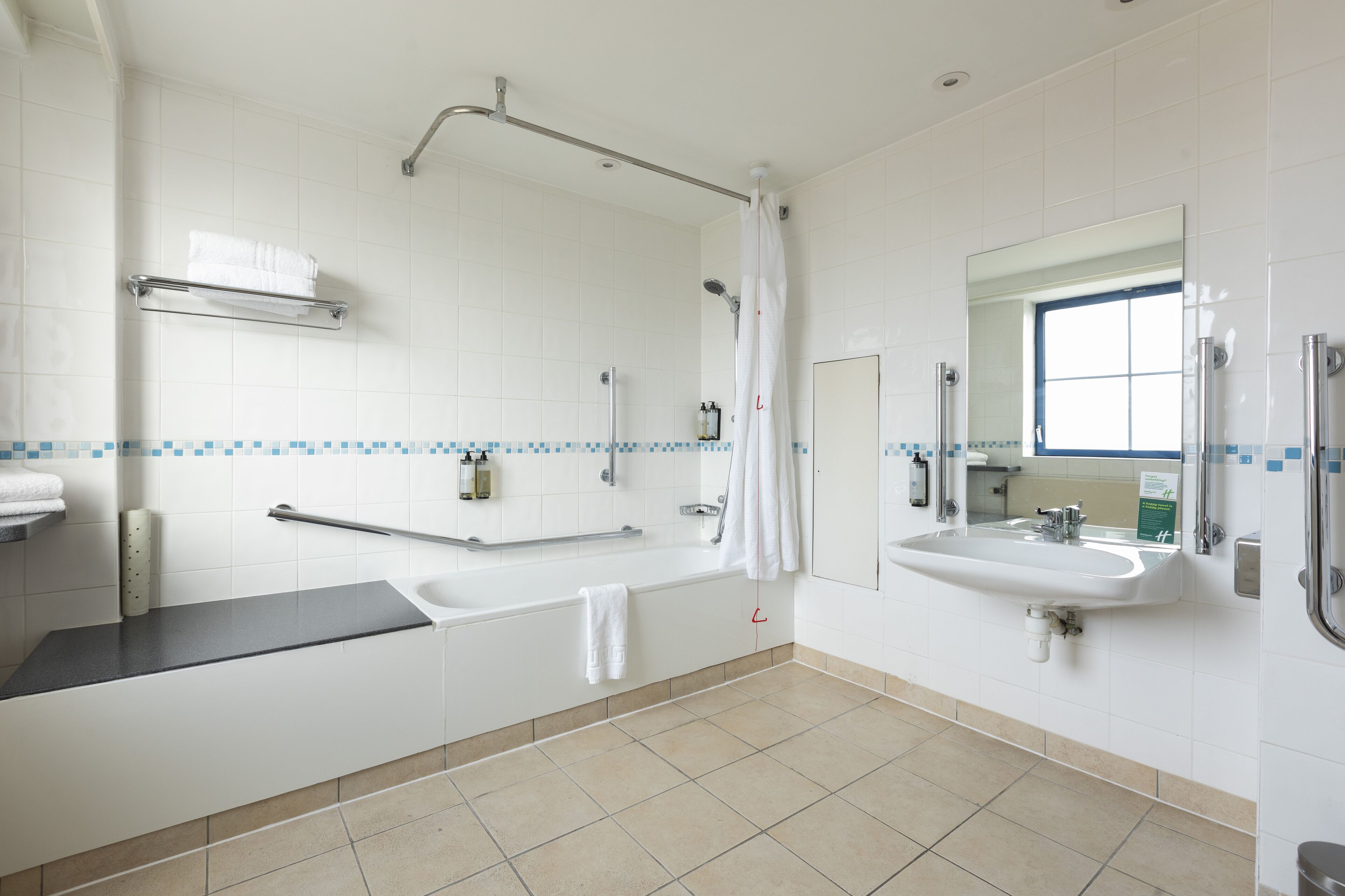 Photo - Holiday Inn London - Sutton by IHG