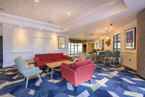 Sala de estar en el lobby