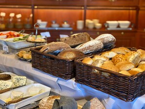 Dagelijks ontbijtbuffet inbegrepen