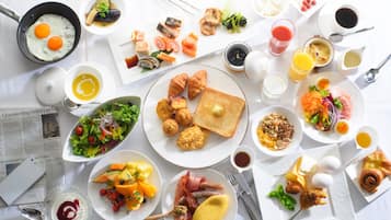 Desayuno buffet (JPY 3356 por persona)