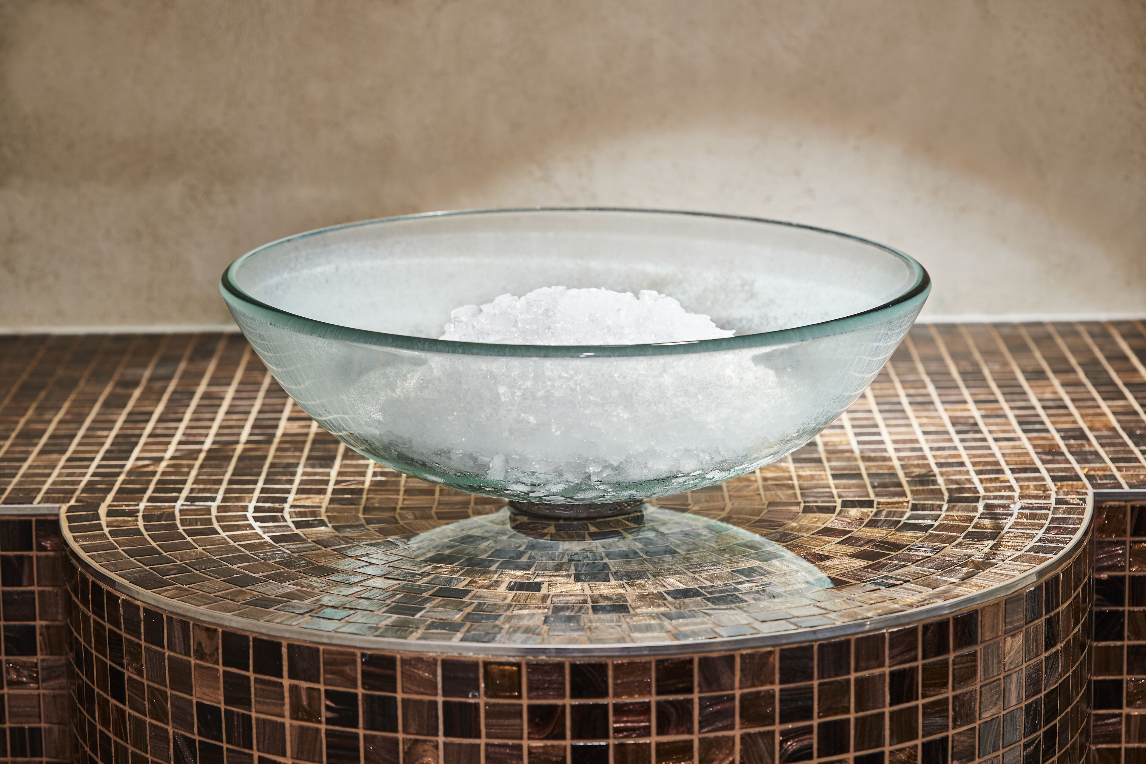 body treatments, hot stone massages, swedish massages, body wraps