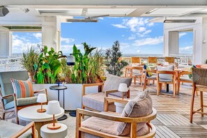 Aperto a pranzo e brunch, cucina del sud degli USA