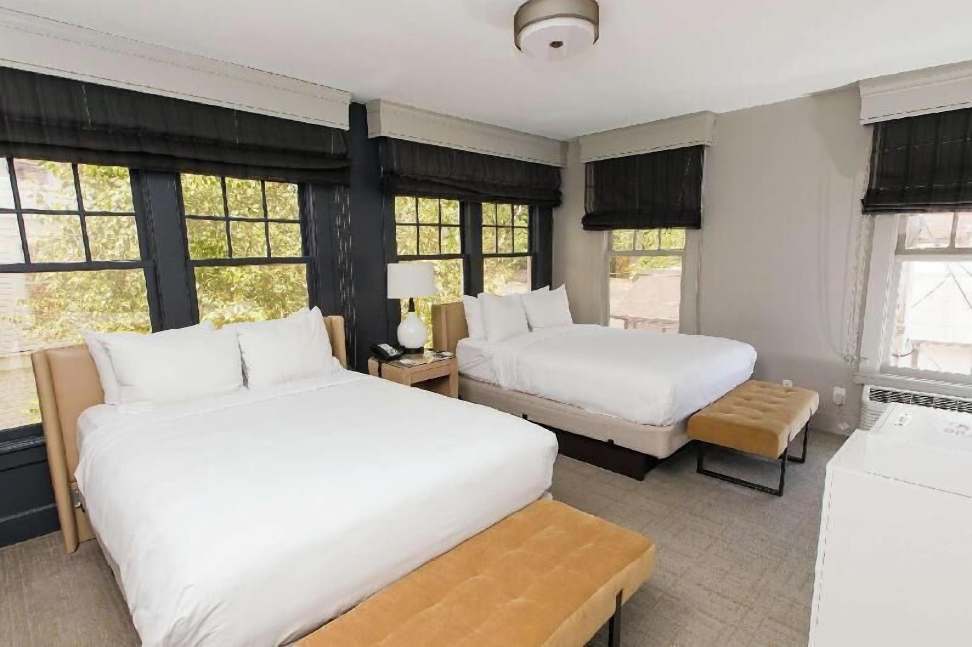 Premium bedding, in-room safe, free WiFi, bed sheets