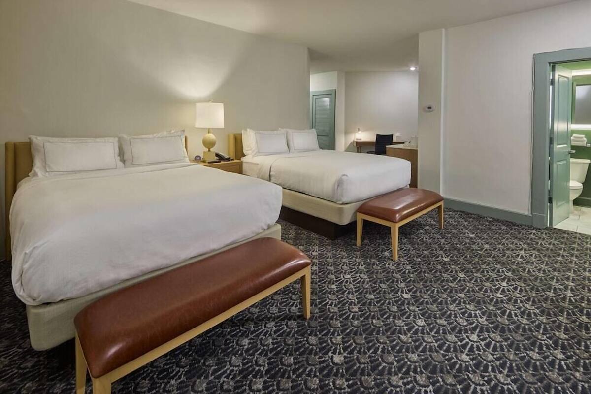 Premium bedding, in-room safe, free WiFi, bed sheets