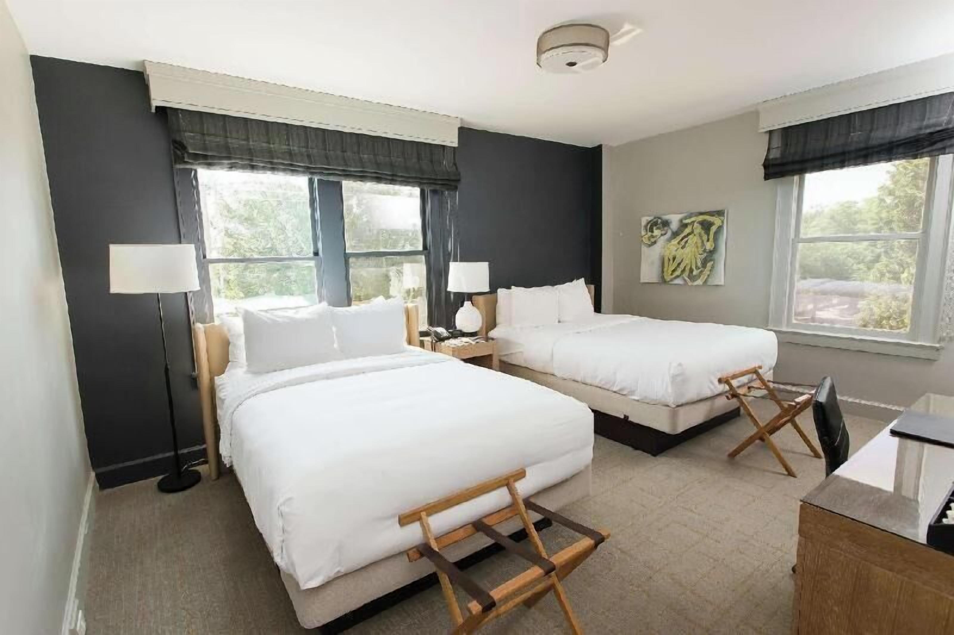 Premium bedding, in-room safe, free WiFi, bed sheets