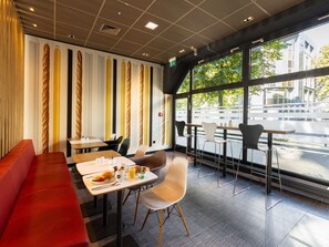 Daily buffet breakfast (EUR 13.9 per person)