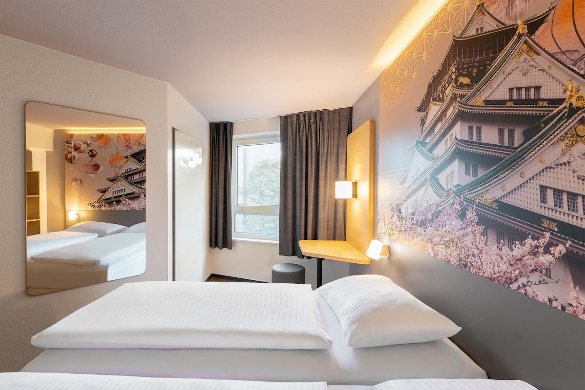 Twin Room | Desk, blackout drapes, soundproofing, free WiFi