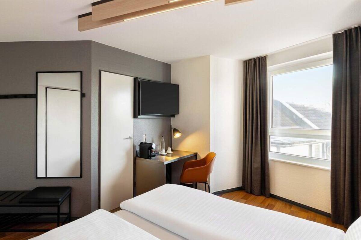 Habitación Premium doble | Escritorio, cortinas opacas, sistema de insonorización y wifi gratis