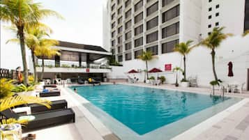 Outdoor pool, pool loungers