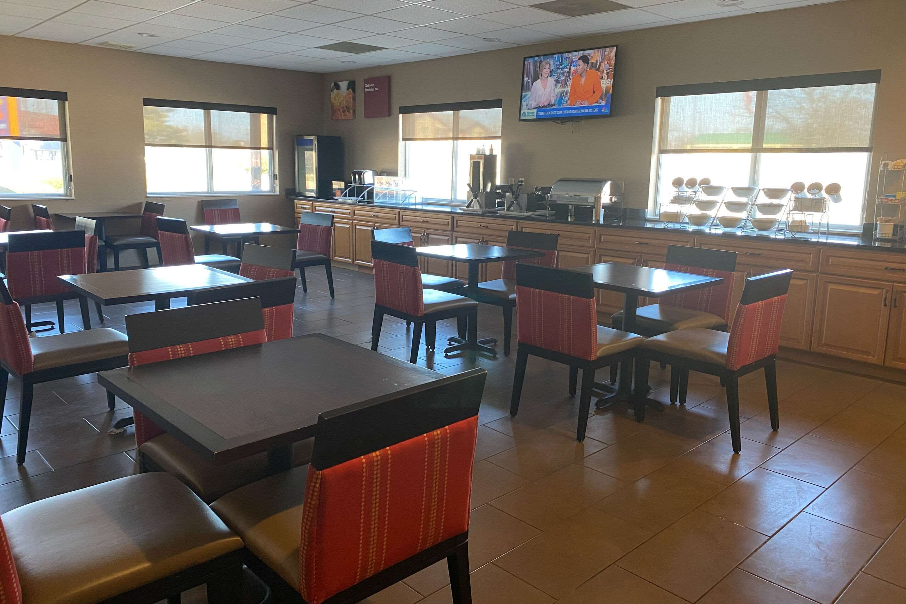 free daily on-the-go breakfast