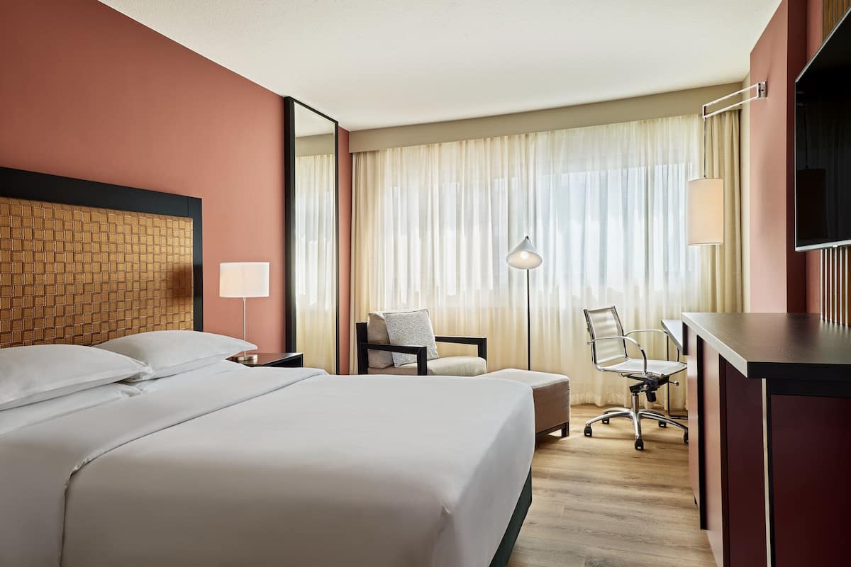 1 bedroom, hypo-allergenic bedding, in-room safe, desk