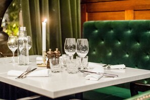 Lunch and dinner served, Scandinavian cuisine - Hôtel Eggers (Gothenburg)