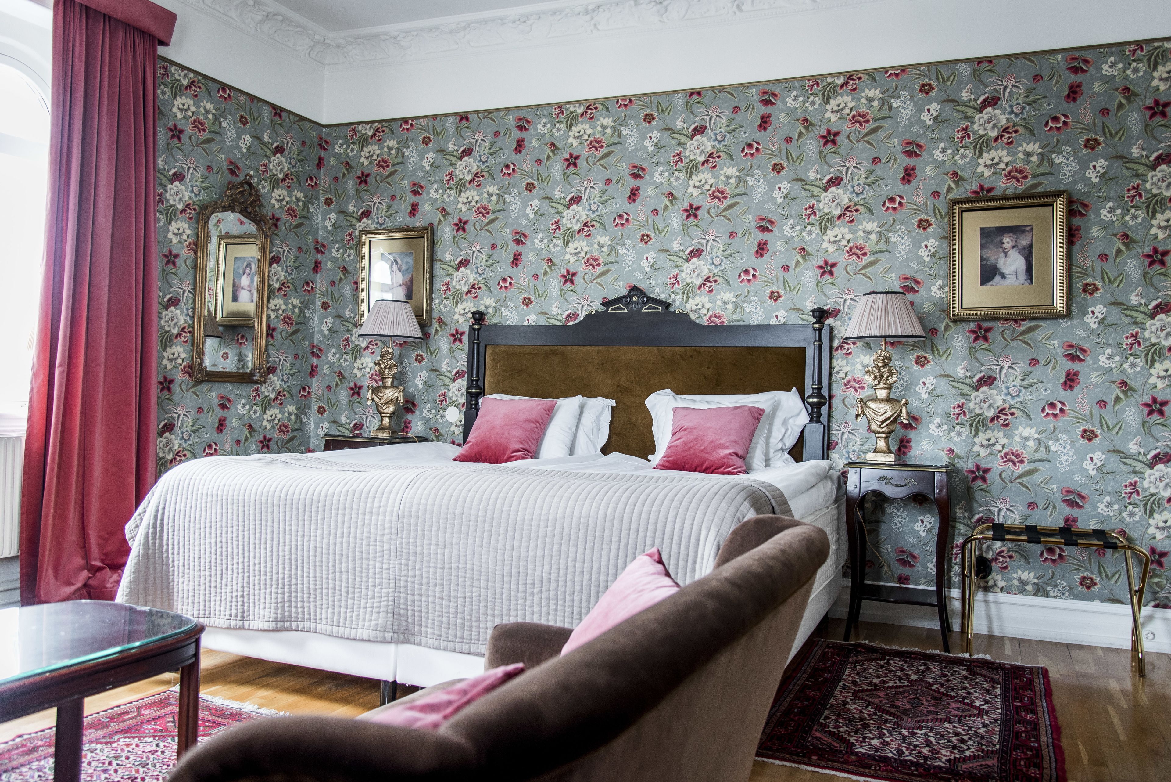 Executive dubbelrum - utsikt mot staden | Individuell inredning, unika möbler och mörkläggningsgardiner