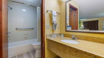 Suite, 1 King Bed, Accessible, Non Smoking