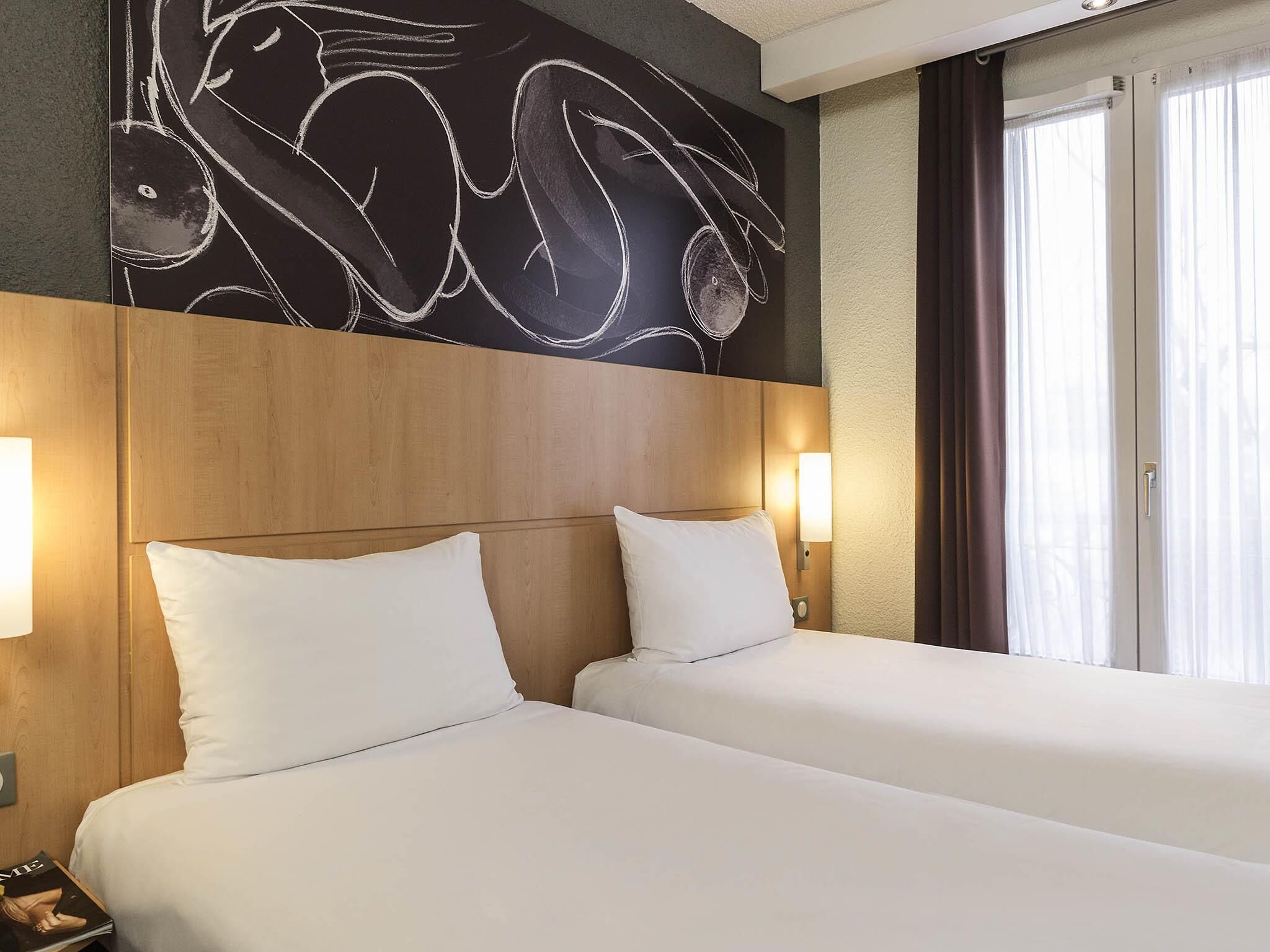 Standardzimmer, 2 Einzelbetten | Schreibtisch, Verdunkelungsvorhänge, schallisolierte Zimmer