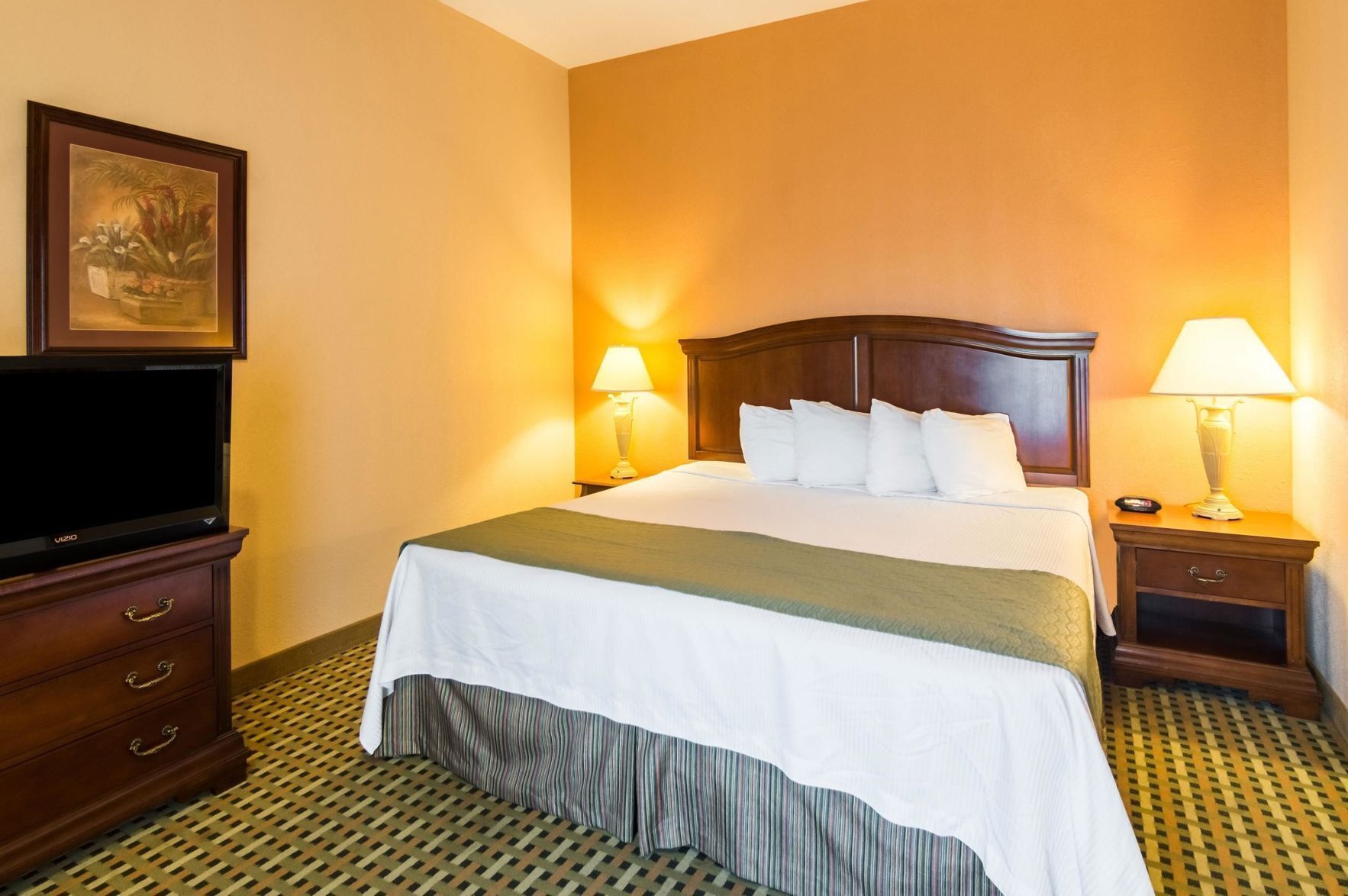 Desk, blackout curtains, free WiFi, bed sheets