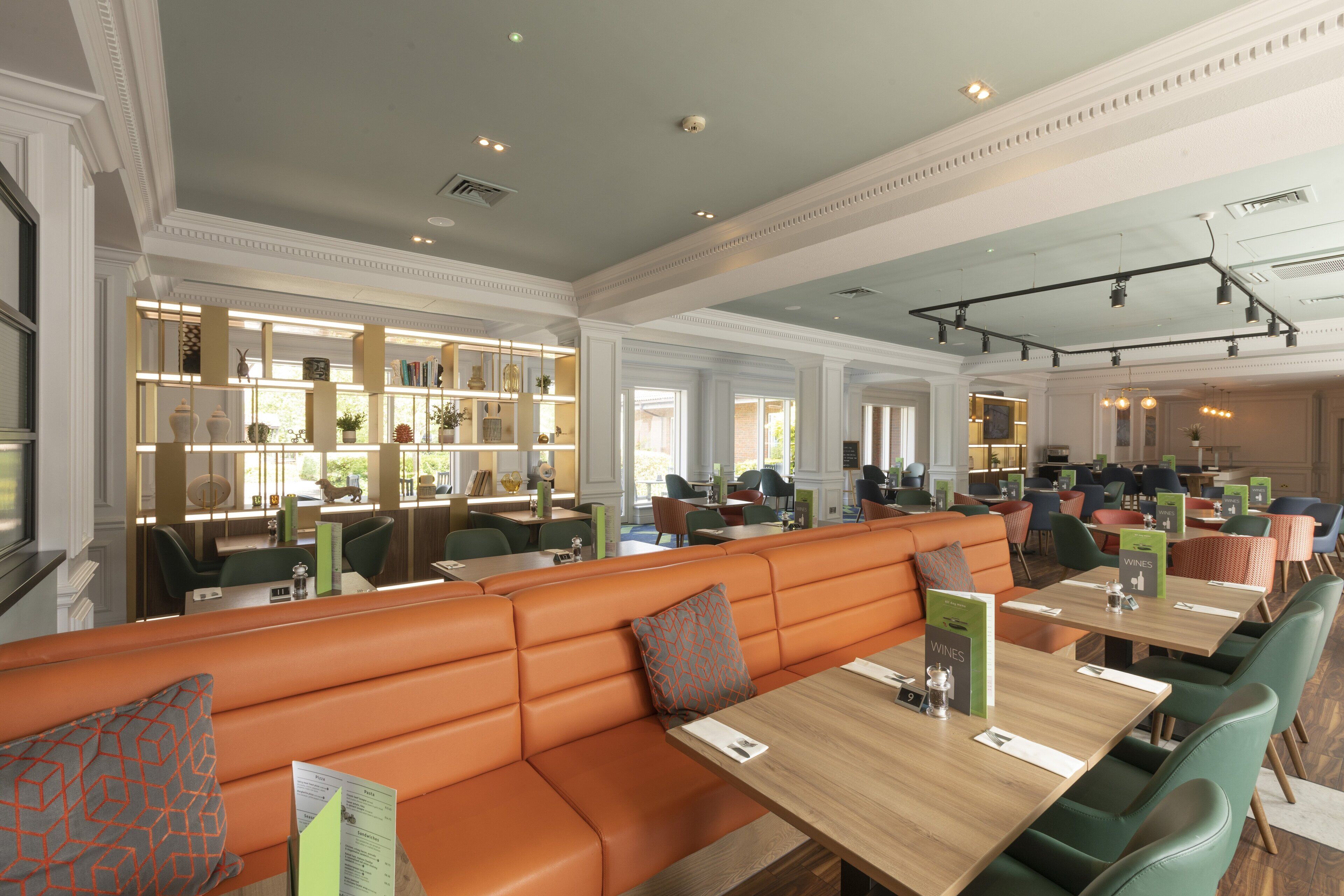 Photo - Holiday Inn Guildford by IHG