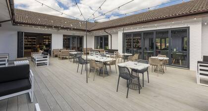 Holiday Inn Guildford by IHG