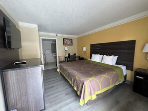 Chambre, 1 très grand lit, accessible aux personnes à mobilité réduite, non-fumeur (Roll-in Shower)