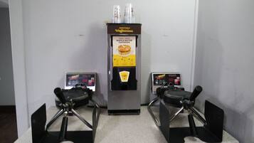 Ilmainen päivittäinen mannermainen aamiainen