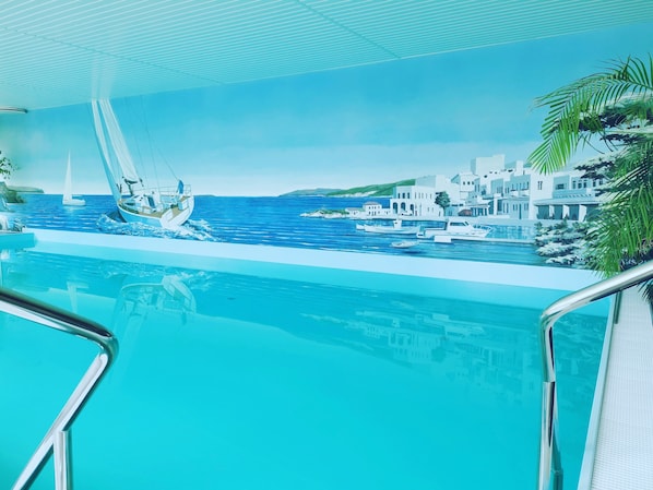 Piscine pour longueurs et exercice