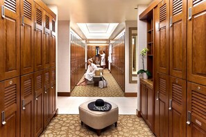 Couples treatment rooms, sauna, hot tub, steam room, Turkish bath