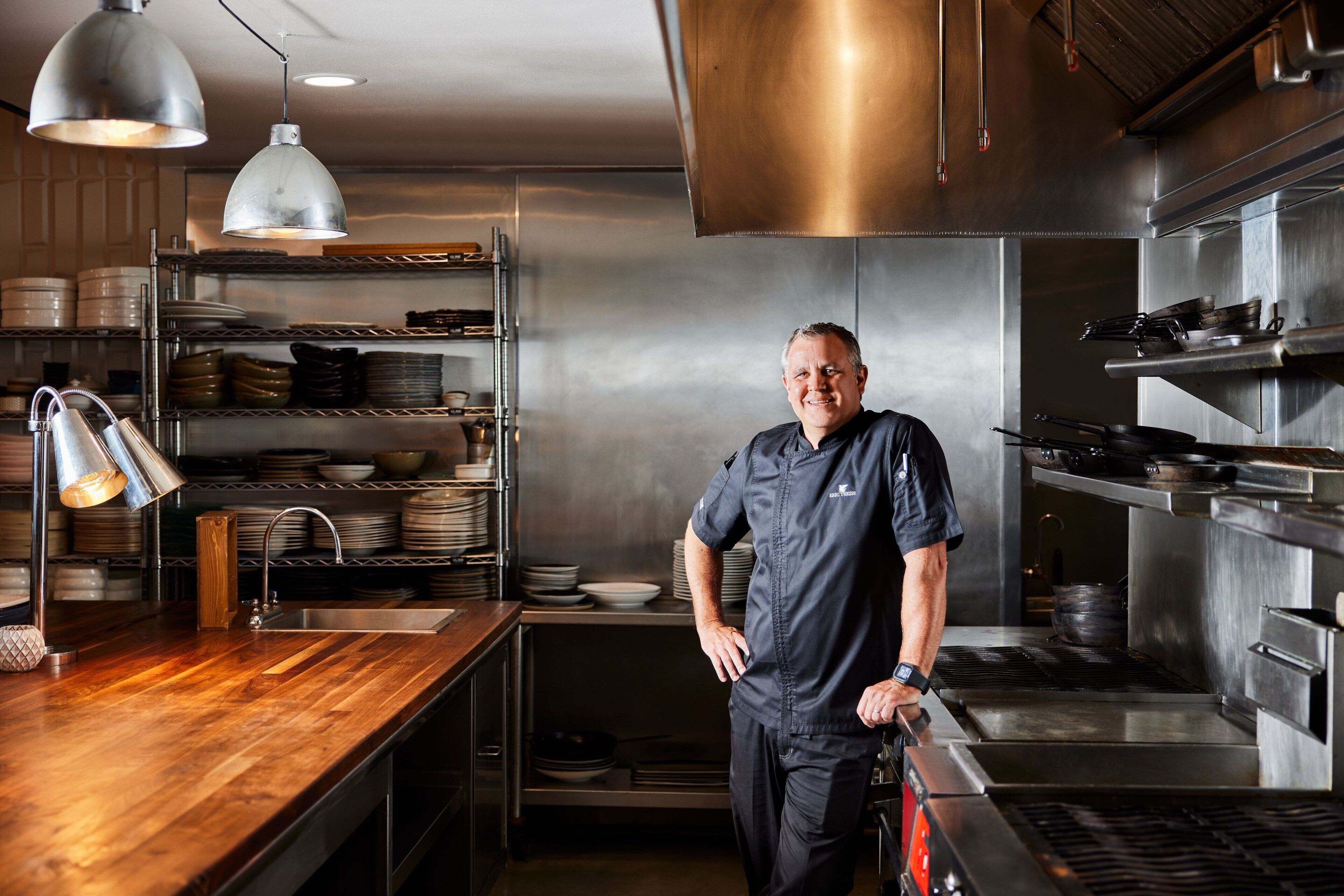 8 restaurants, breakfast, lunch, dinner served; american cuisine