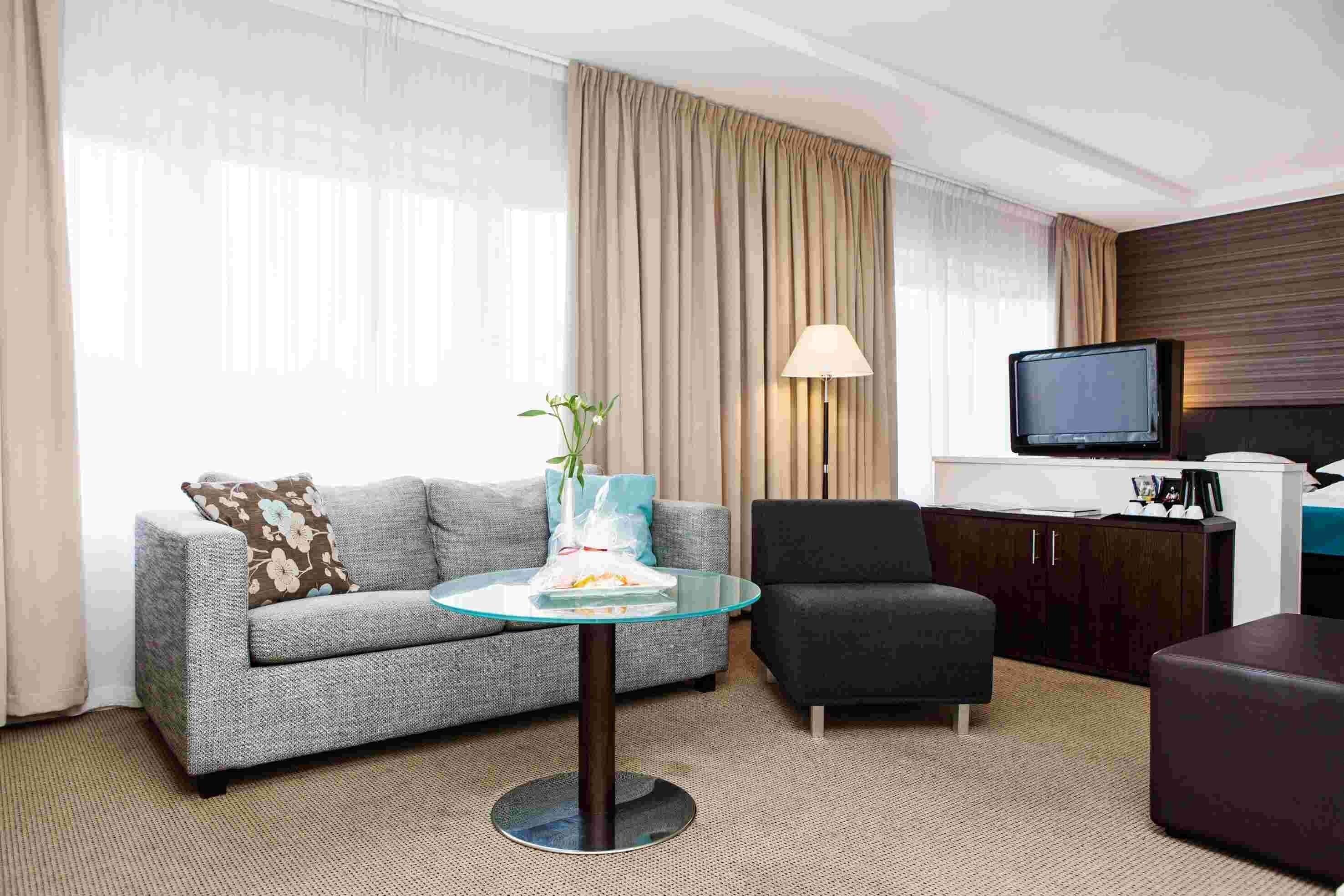 minibar, in-room safe, desk, blackout curtains