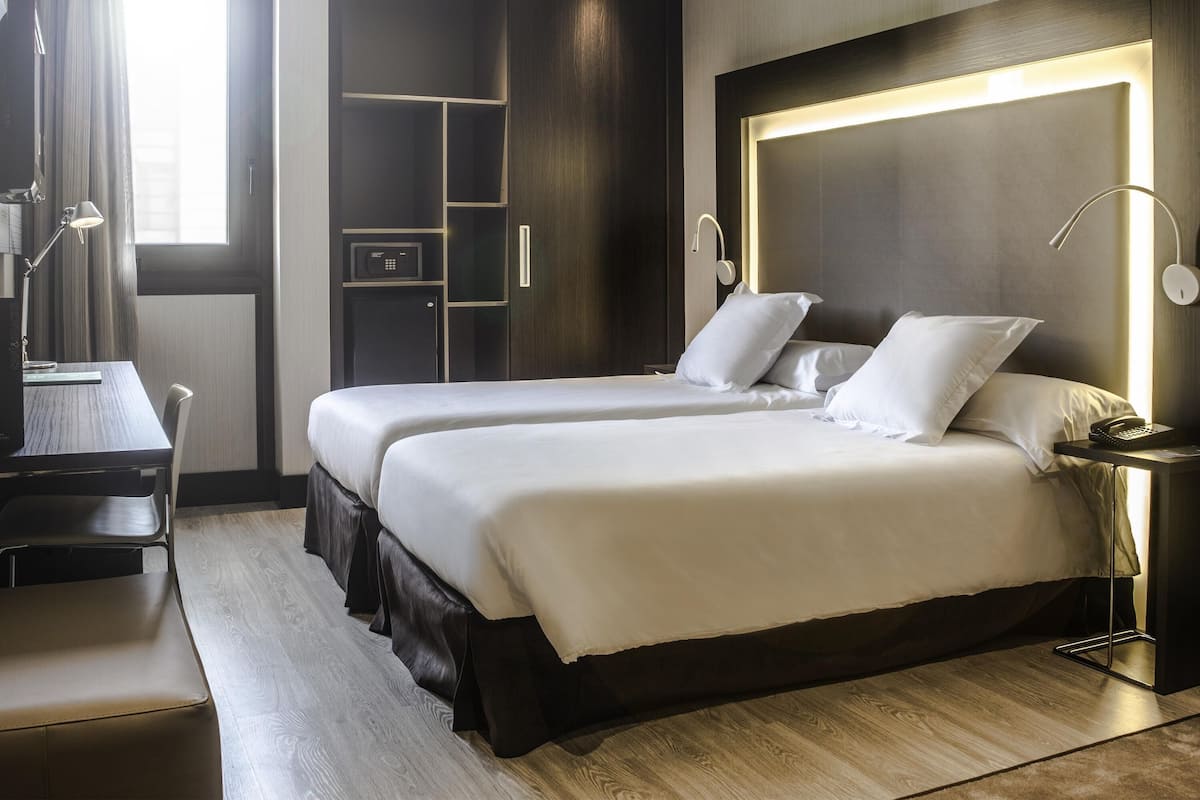 Literie hypoallergénique, couette en duvet d'oie, minibar