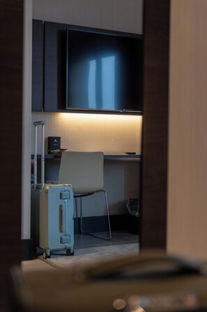 Hypo-allergenic bedding, down comforters, minibar, in-room safe - Novotel Madrid Center (Madrid)
