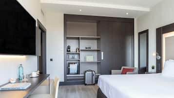 Chambre Supérieure, 1 grand lit | Literie hypoallergénique, couette en duvet d'oie, minibar