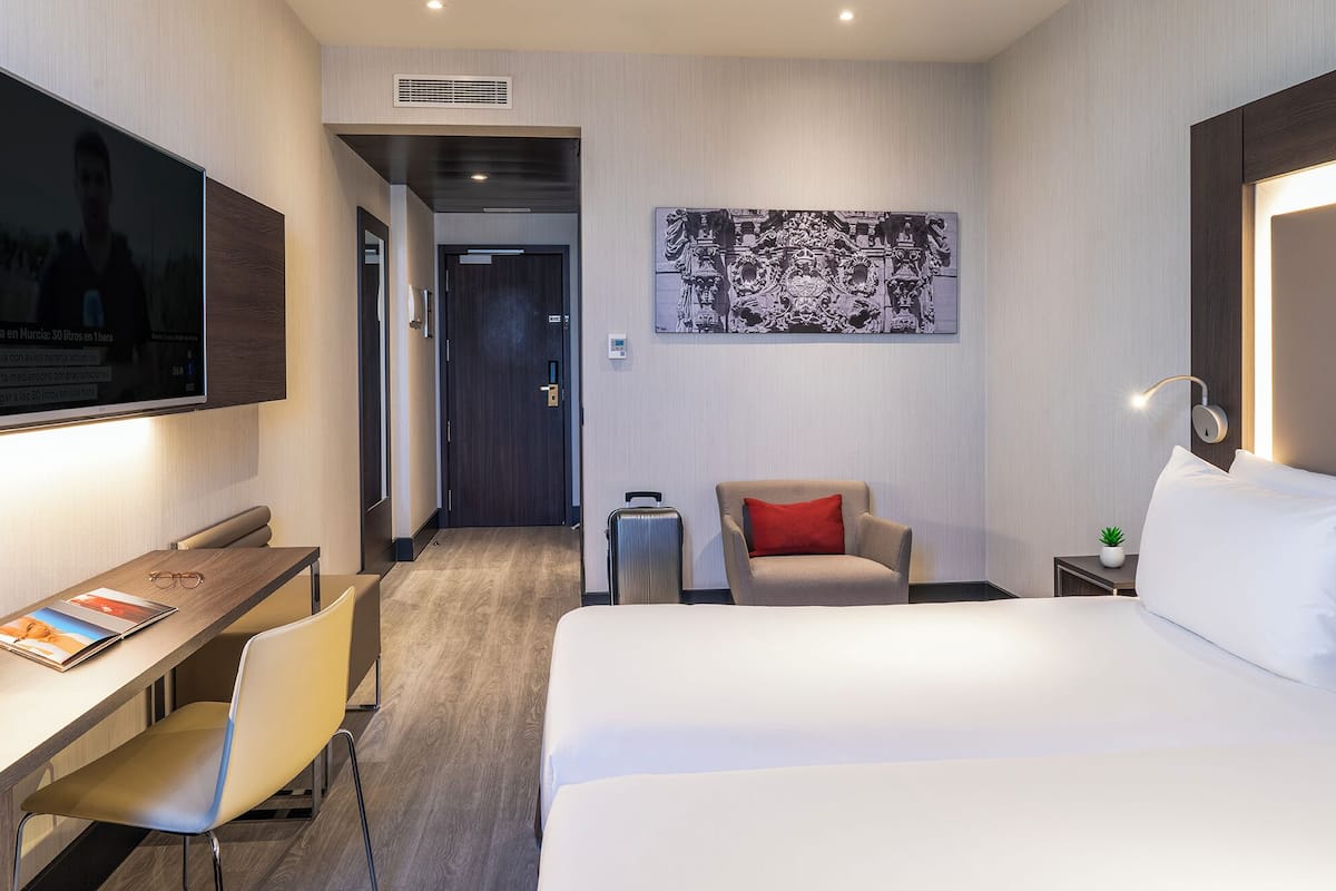 Allergikerbettwaren, Daunenbettdecken, Minibar, Zimmersafe