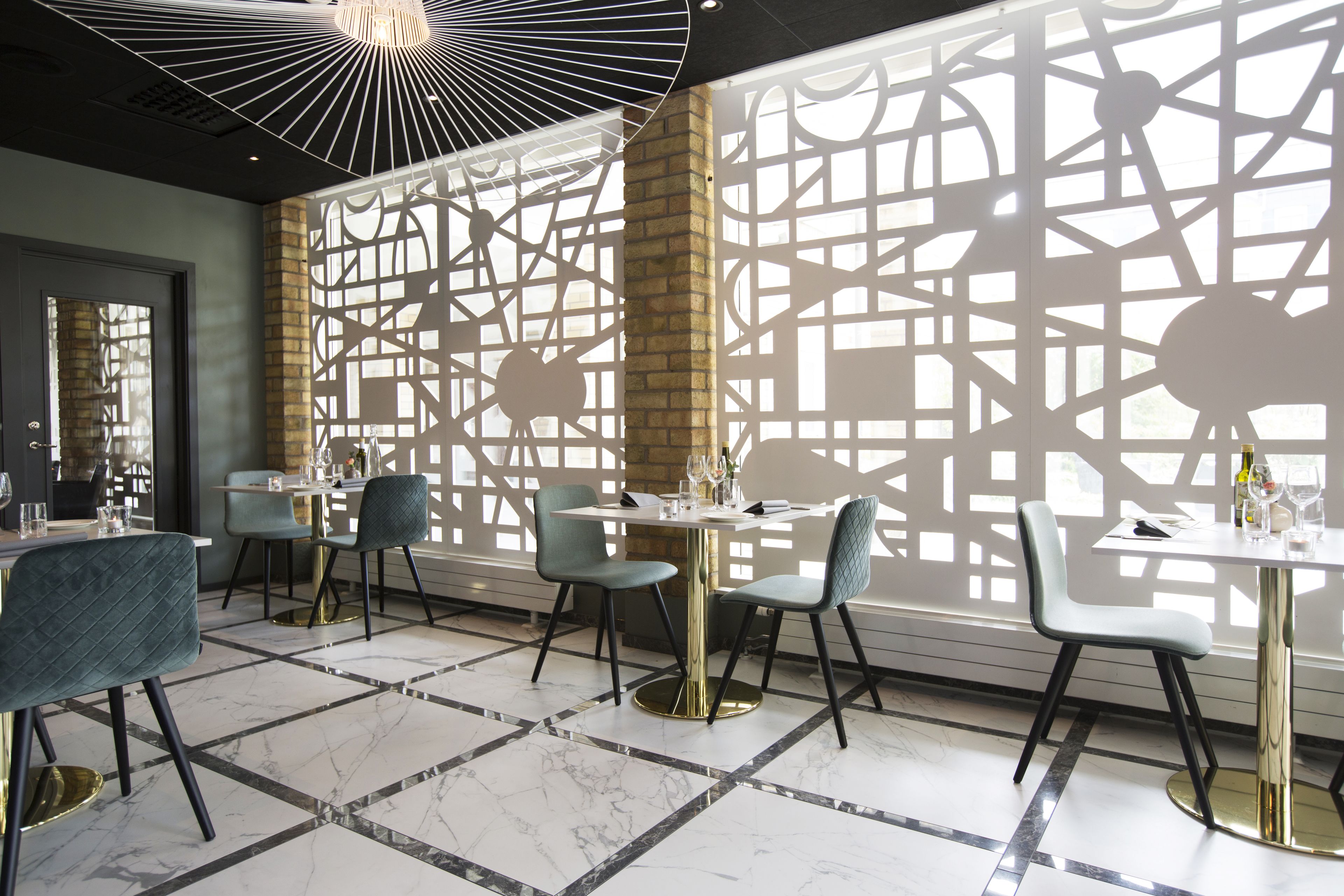 breakfast and dinner served