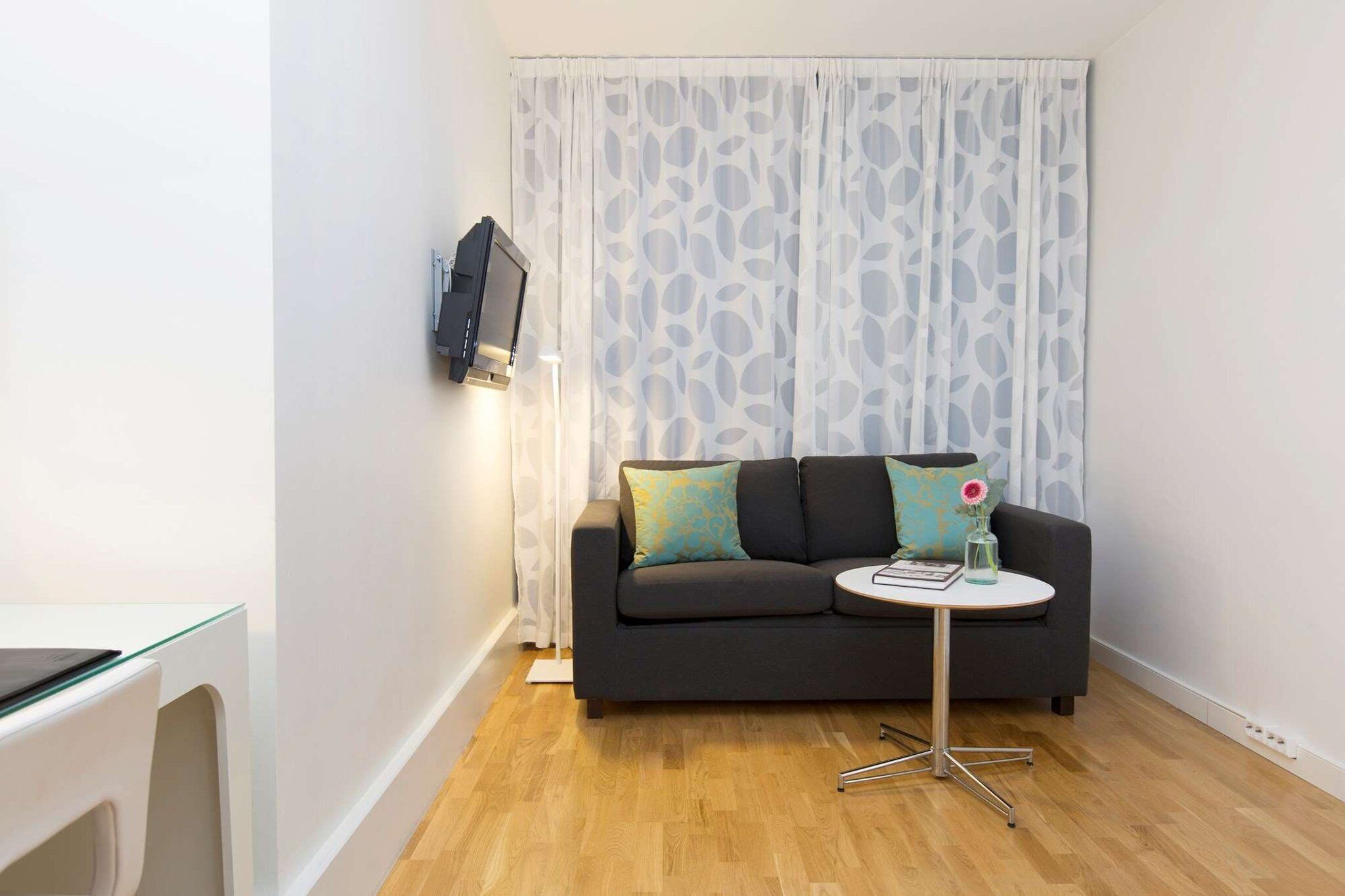 minibar, in-room safe, desk, laptop workspace