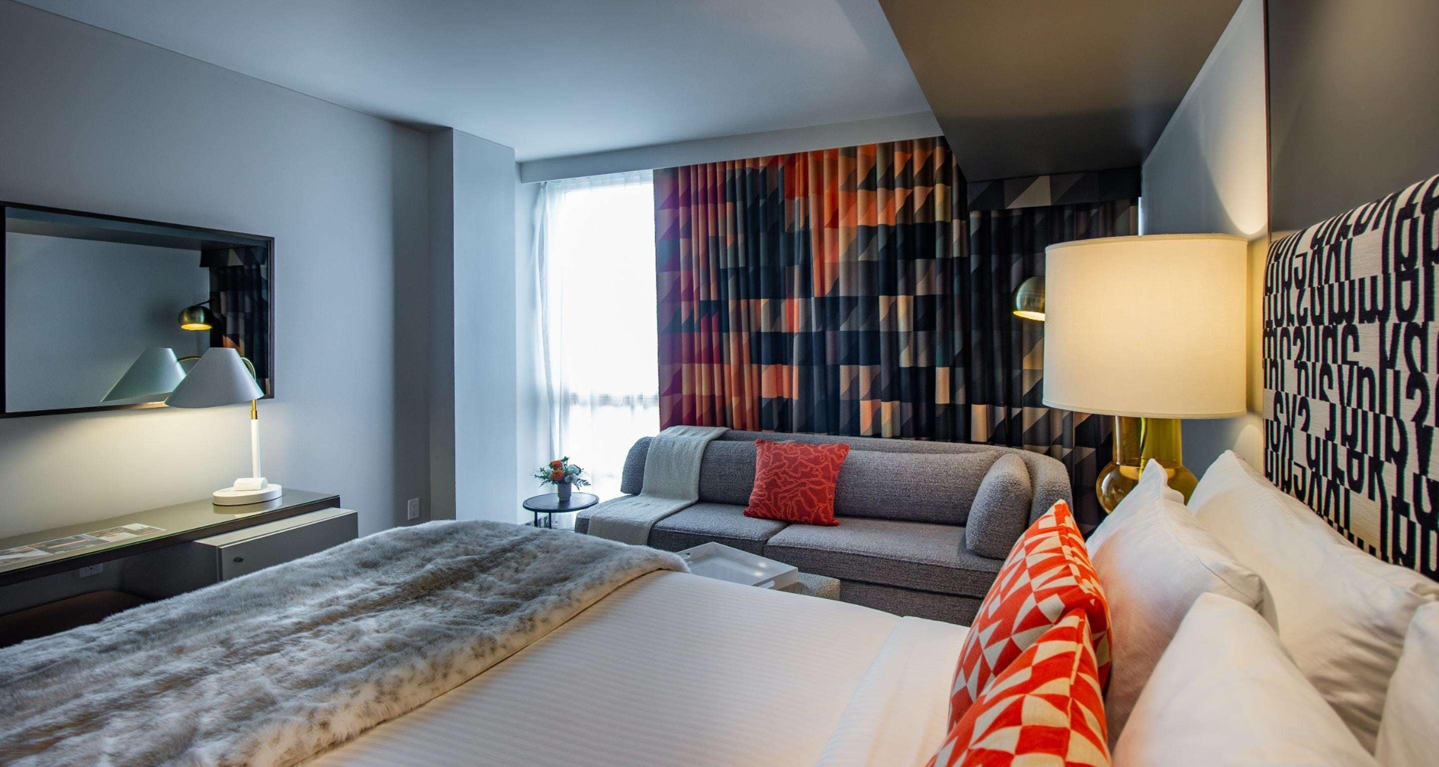 standard room, 1 king bed, non smoking (walk-in shower;with sofabed) | 1 bedroom, premium bedding, down duvets, pillow-top beds