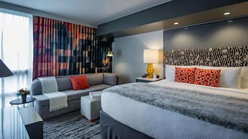 Phòng Tiêu chuẩn, 1 giường cỡ king, không hút thuốc (Walk-in Shower;with Sofabed) | 1 phòng ngủ, bộ đồ giường cao cấp, chăn bông, nệm có lớp đệm bông