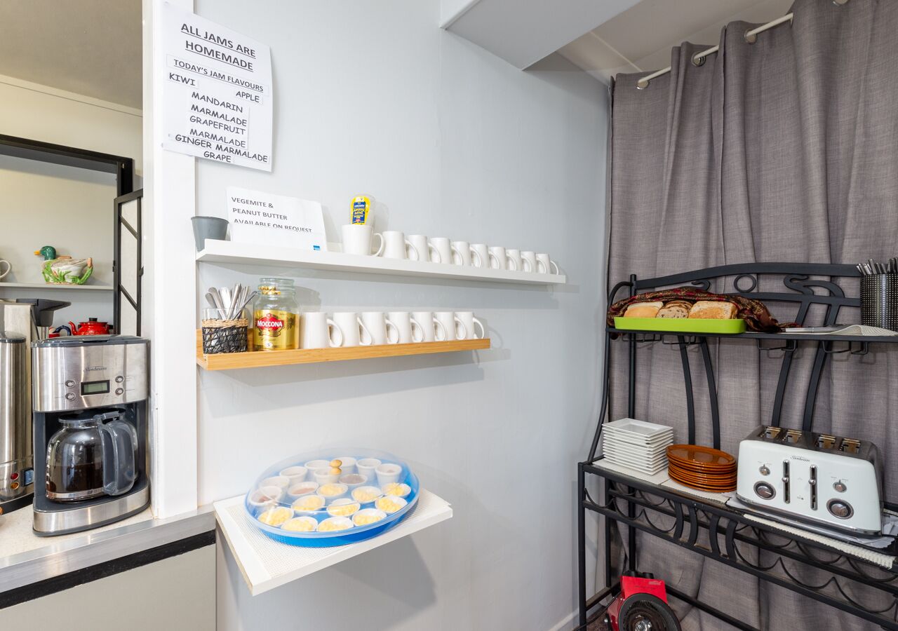Free daily continental breakfast 