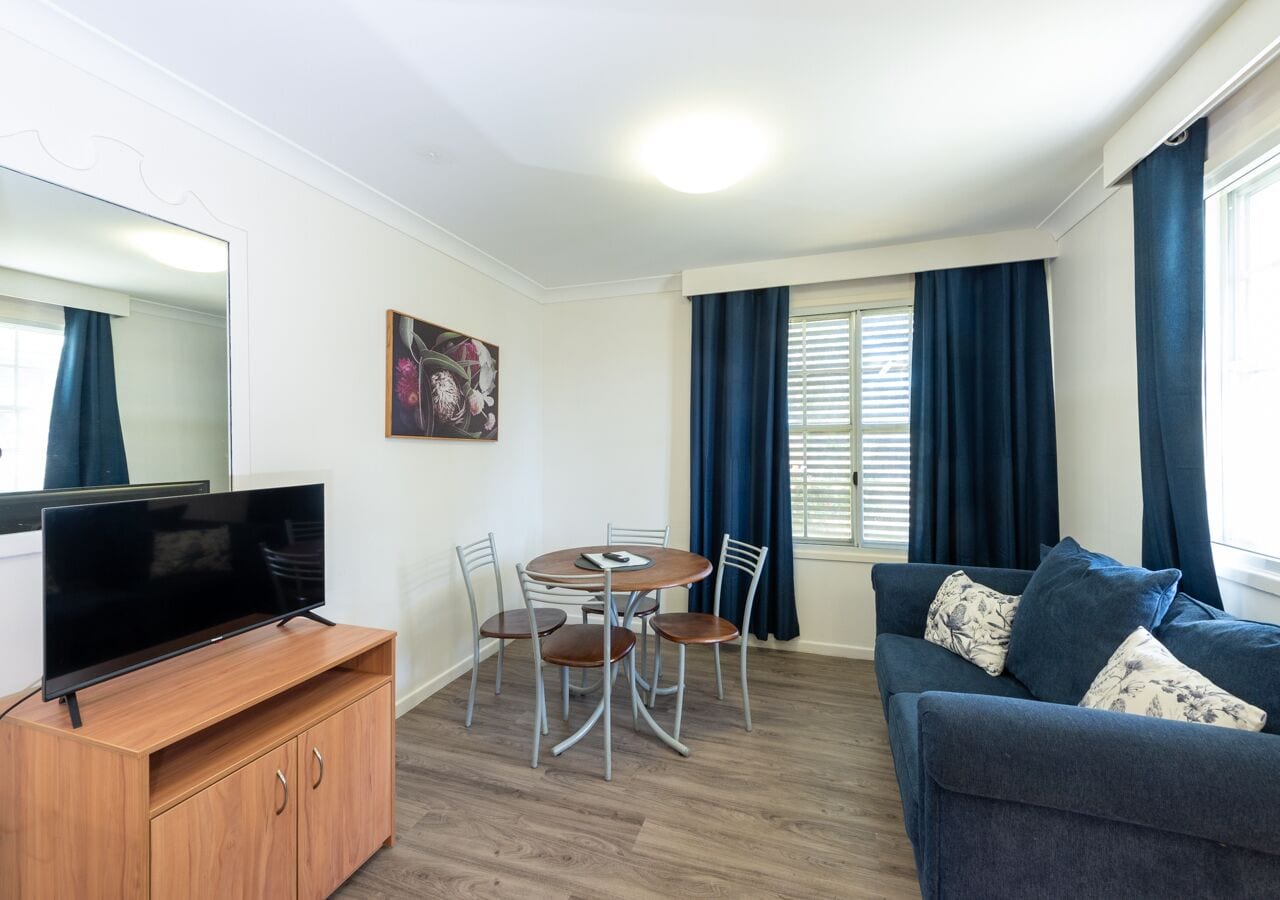 Family Suite, 2 Bedrooms, Non Smoking | Living area