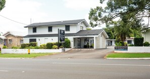 Bagian depan properti