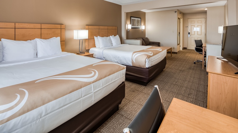 Quality Inn and Suites Springfield Southwest near I-72