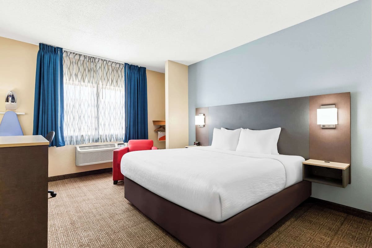 Desk, iron/ironing board, free WiFi, bed sheets