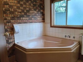 Bañera de hidromasaje privada